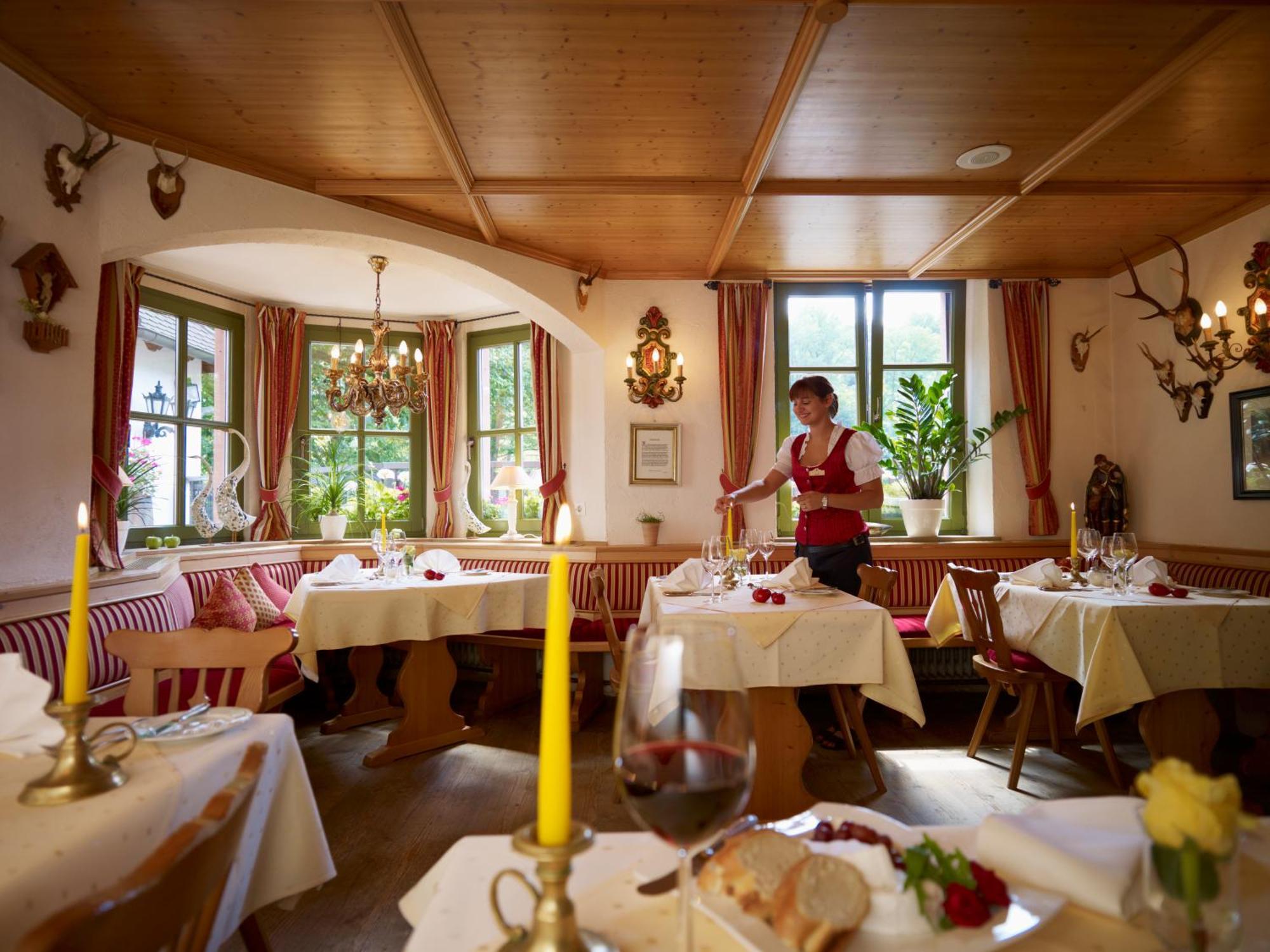 Naturhotel Ruegers Forstgut Меспелбрун Екстериор снимка