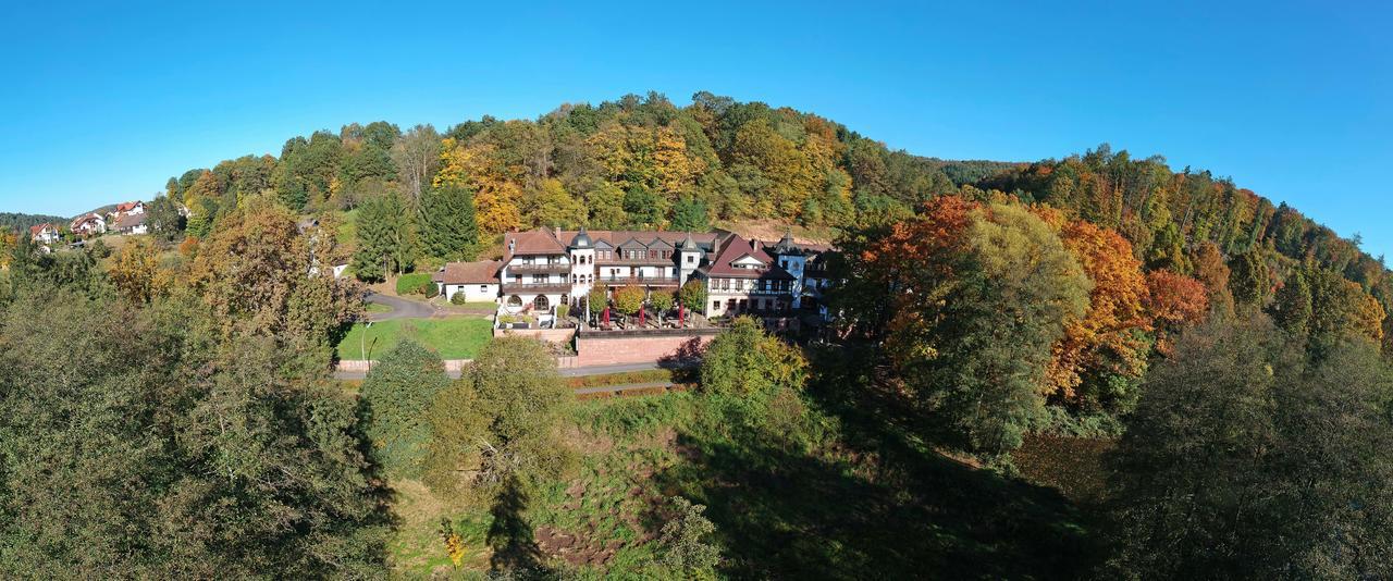 Naturhotel Ruegers Forstgut Меспелбрун Екстериор снимка