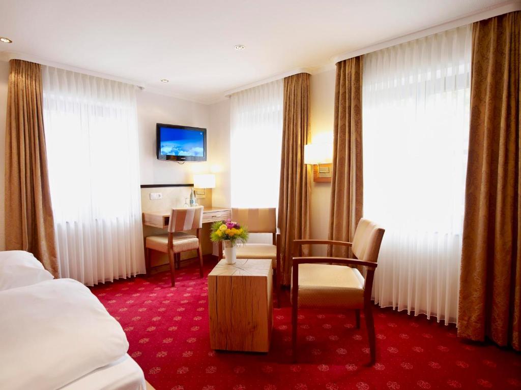Naturhotel Ruegers Forstgut Меспелбрун Стая снимка
